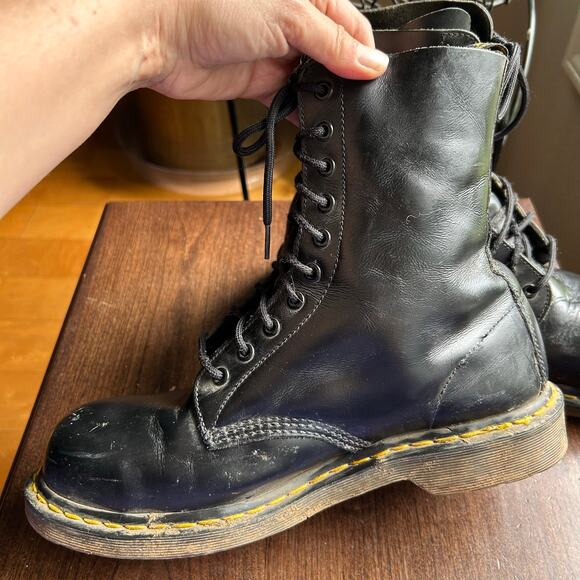 LIMITED 11587001 DR MARTENS BOOTS MODS LASER 10EYE SKULL US 11 STEEL TOE main image 5